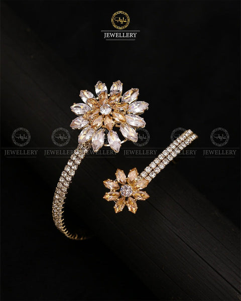 Zirconia Flower Free size Flexible Bracelet-2738