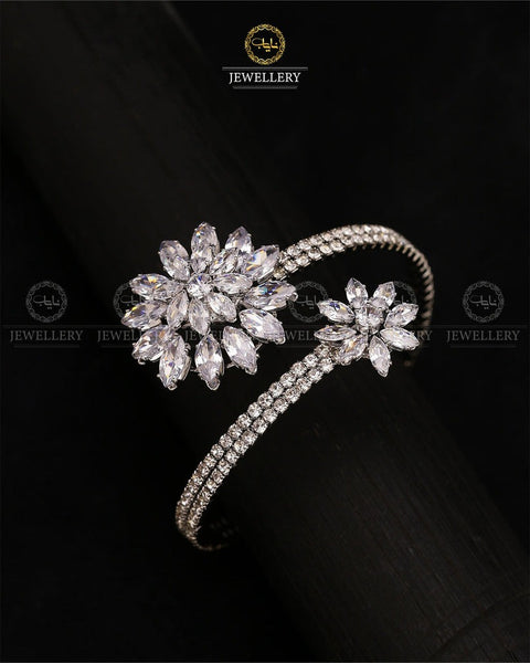 Zirconia Flower Free size Flexible Bracelet-2738