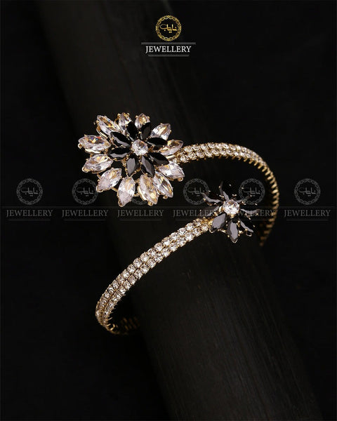 Zirconia Flower Free size Flexible Bracelet-2738