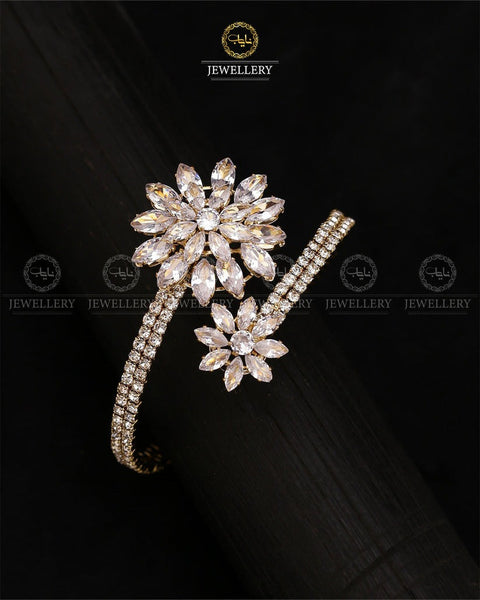 Zirconia Flower Free size Flexible Bracelet-2738